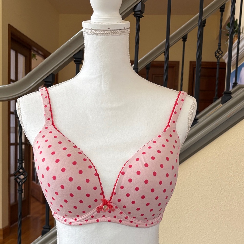 Victoria’s Secret 36D Body by Victoria No Wire Bra Pink Polka Dots